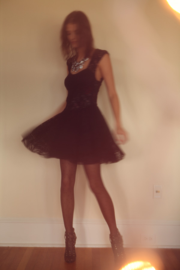 Lais Dancing for Urban Outfitters 2009